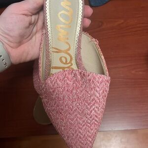 Sam Edelman Pink Chevron Mules Sleek and Stylish